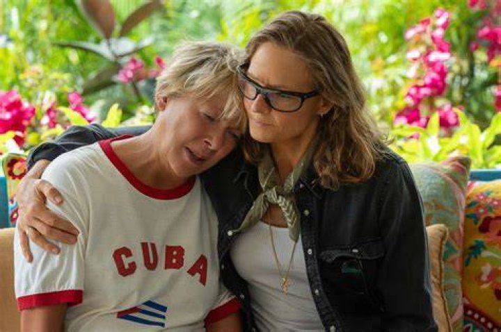 Bening and Jodie Foster Star in 'Nyad' Trailer (Exclusive)
