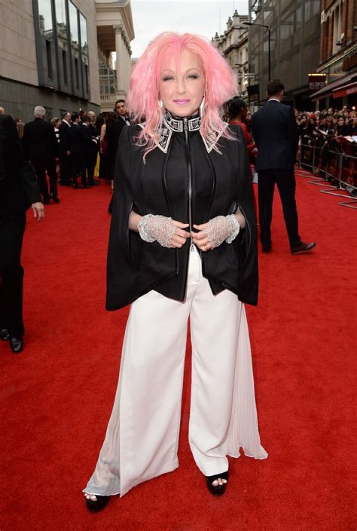 Cyndi Lauper’s Style Over the Years Cyndi lauper, Style icon, Style