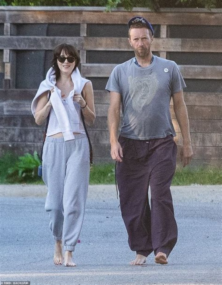 Dakota Johnson and Her Boyfriend in NYC May 2016 POPSUGAR Celebrity