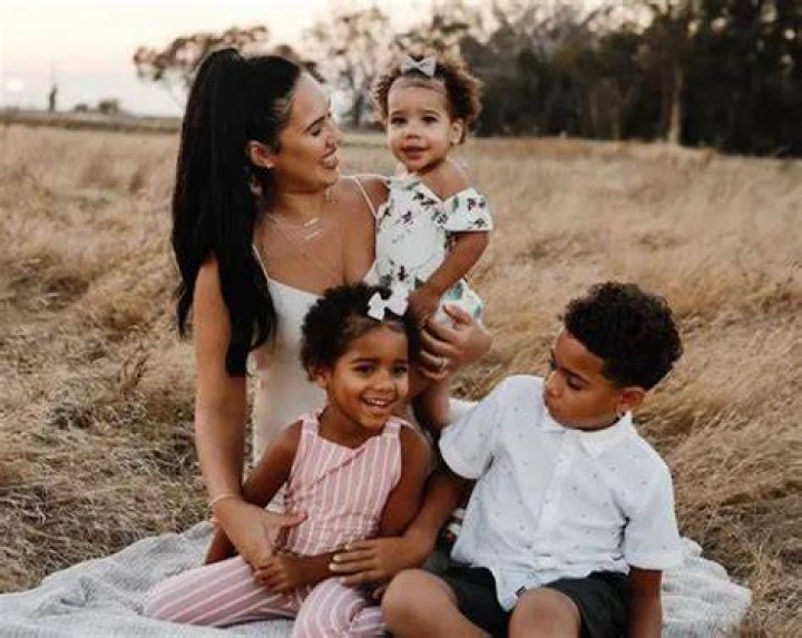 Daren Bates Wife Natalie Rose Is A Mother To Two Daughters