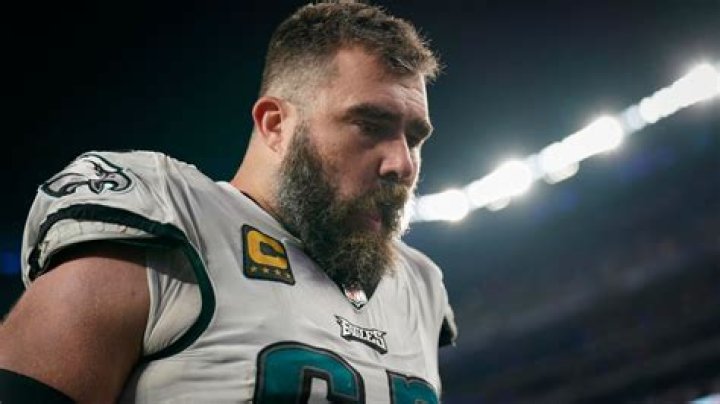 Eagles fourtime AllPro center Jason Kelce announces he will return