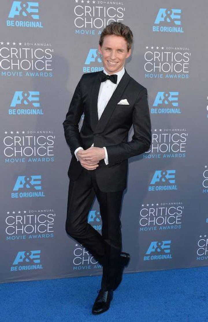 Eddie Redmayne Biography, Height & Life Story Super Stars Bio