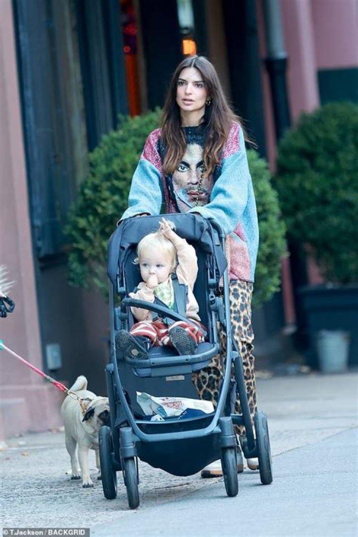 Emily Ratajkowski as a child Celebrities as kids Galleries Pics