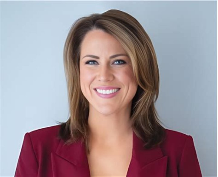 Erin Perrine Bio, Age, Height, Parents, Husband, Net Worth