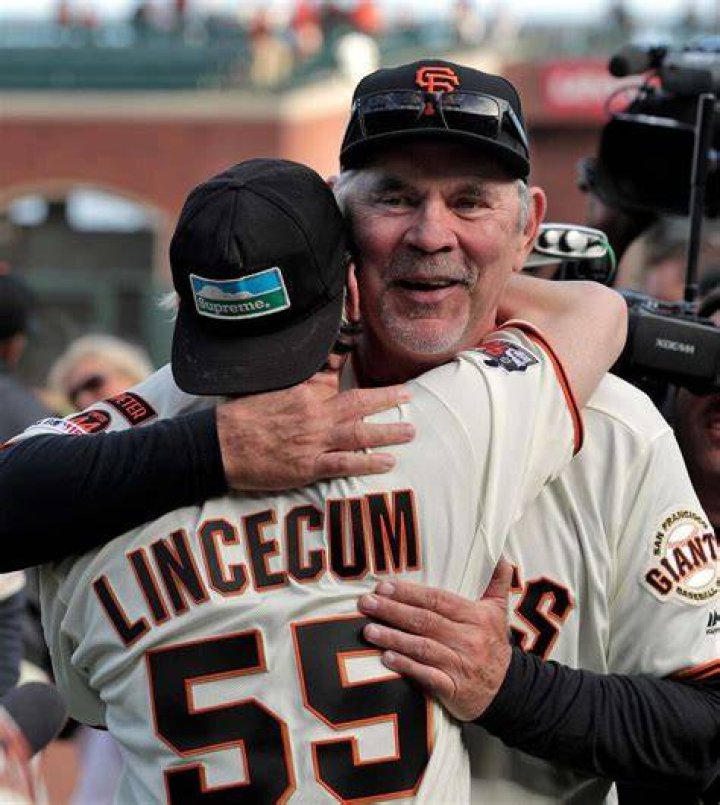 Four years later, Tim Lincecum returns to the Giants to honor Bruce Bochy