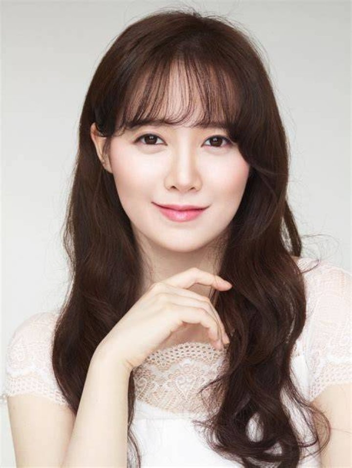 Goo Hye Sun is thriving in new updates, says she hopes to return to the