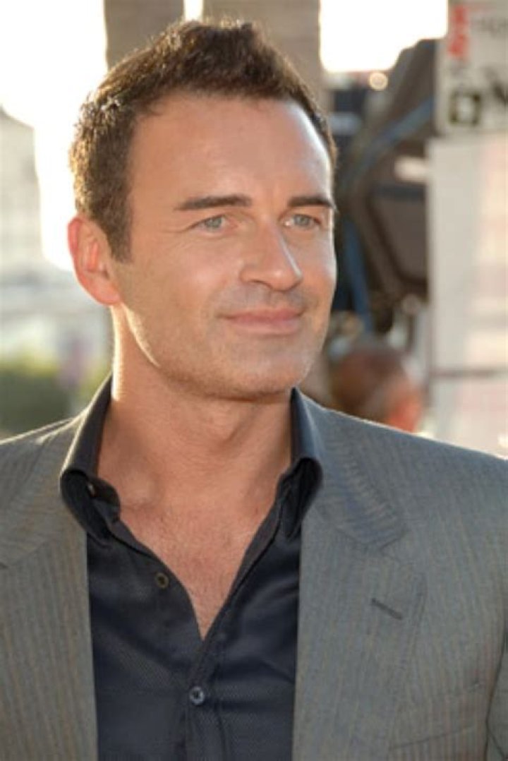 Julian McMahon photo 81 of 82 pics, wallpaper photo 414630 ThePlace2