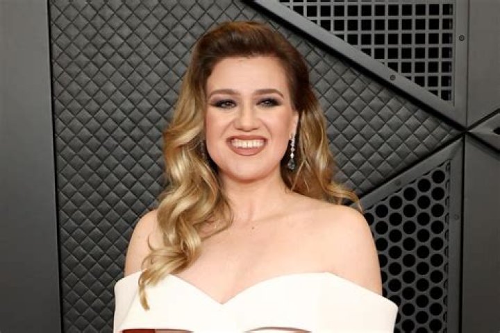 Kelly Clarkson Variety’s Power of Women in Los Angeles