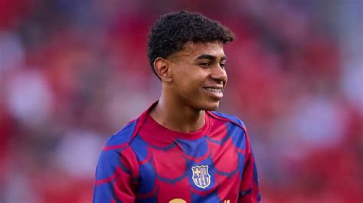 Lamine Yamal&rsquo;s agent makes huge Barcelona contract demand after Euro