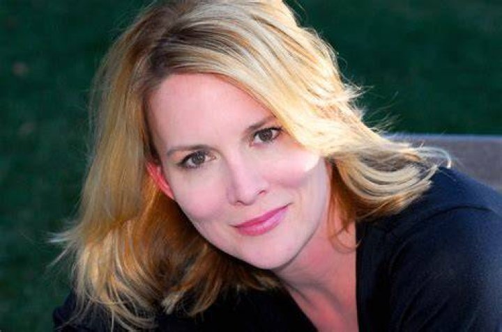 Laurel Holloman Net Worth Short bio, age, height, weight Net Worth