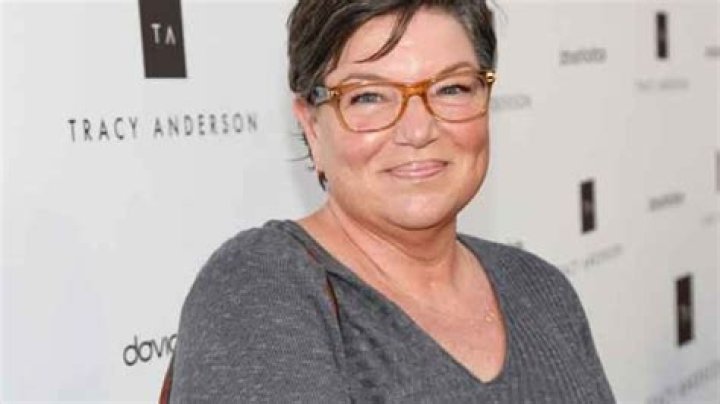 Mindy Cohn How Old, Career, How Much, Full Bio