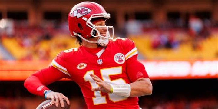 Patrick Mahomes' Daughter Sterling, 5 Months, Visits Dad at Training