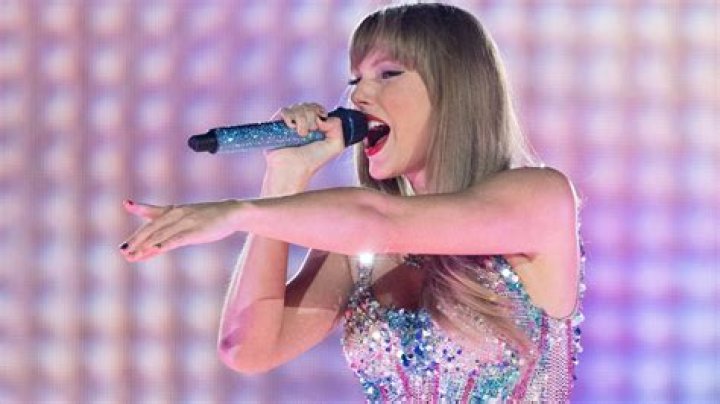 Taylor Swift “Blank Space” Video