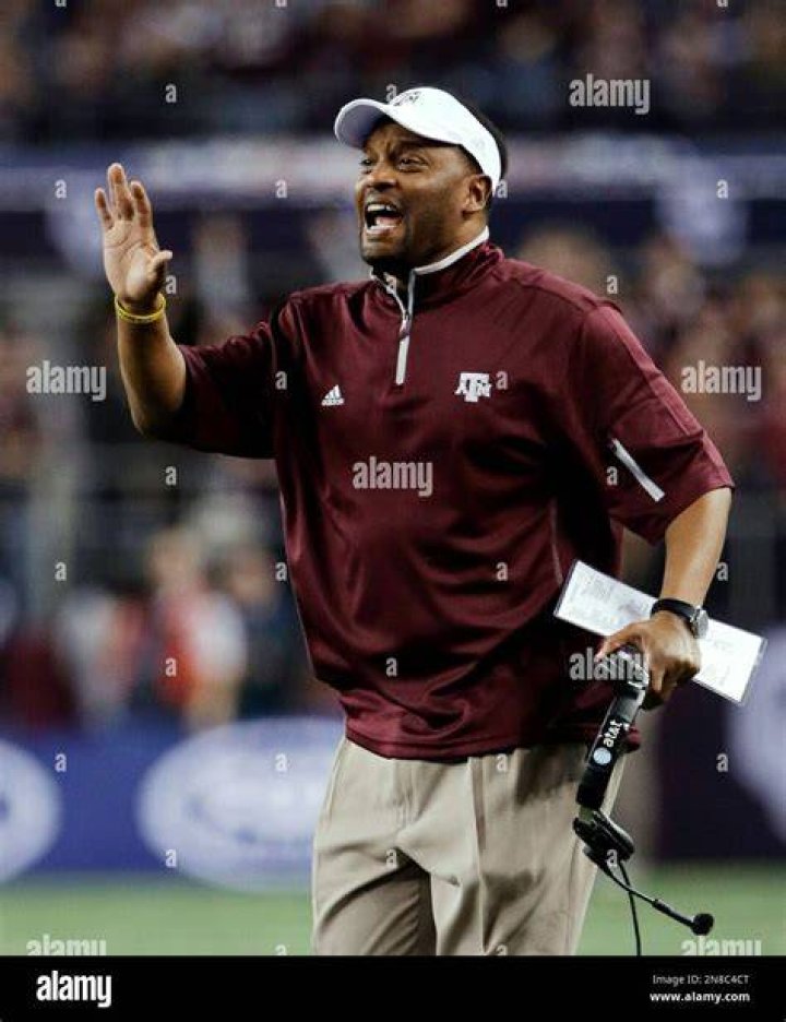 Texas A&M coach Kevin Sumlin swoops into Houston billionaire's sports